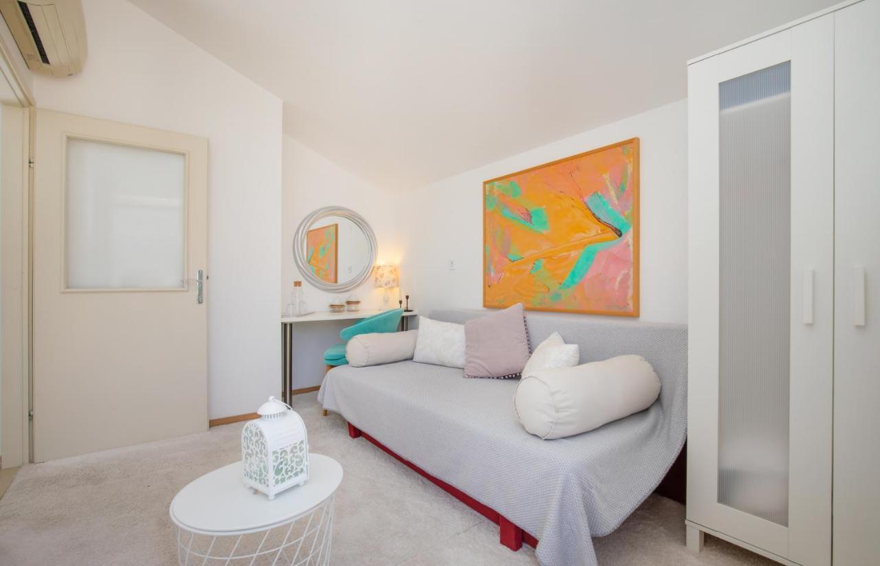 Sweet Village Hotel By The Sea Slano Extérieur photo