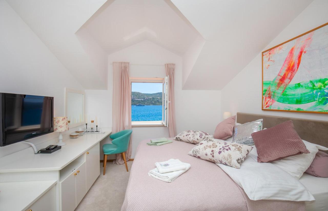 Sweet Village Hotel By The Sea Slano Extérieur photo