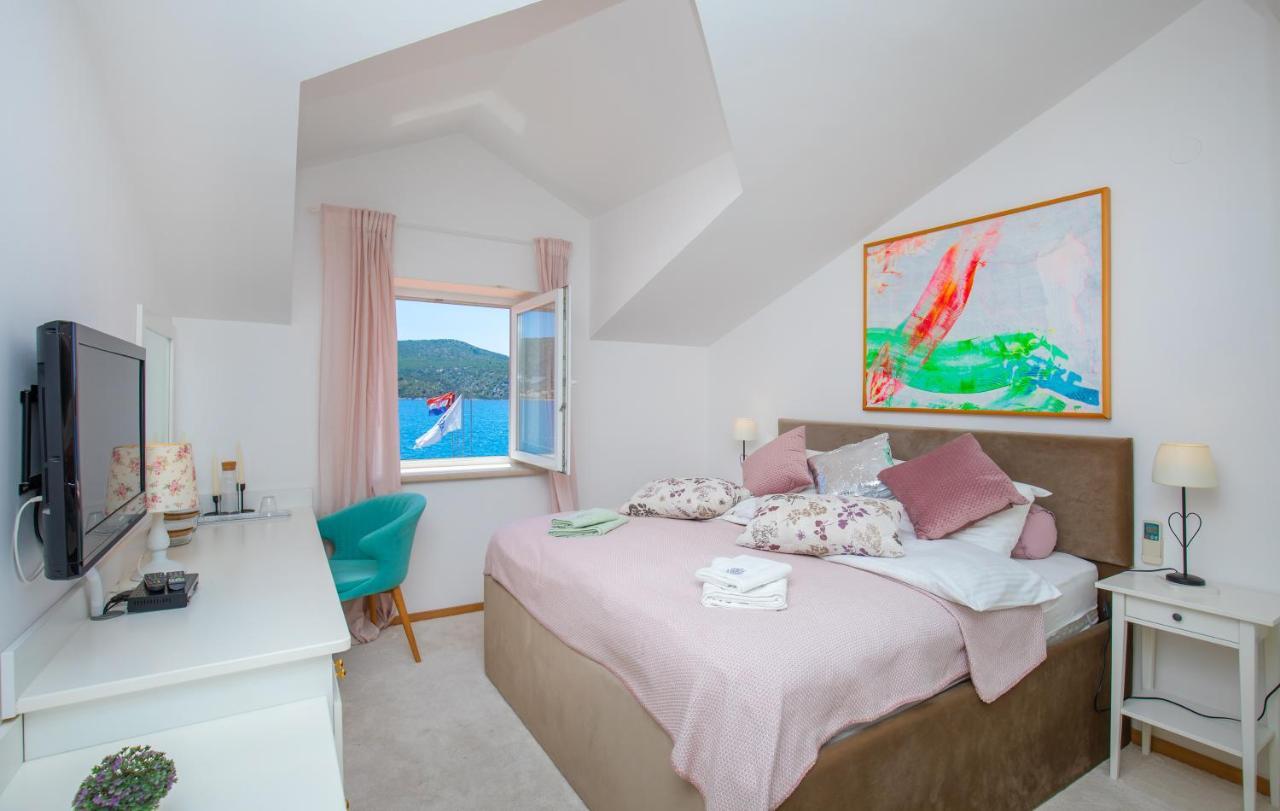 Sweet Village Hotel By The Sea Slano Extérieur photo